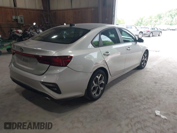 2019 Kia Forte LXS with VIN 3KPF24AD4KE044932, listed as a IAAI auction lot 42361743 with 85,783 mi miles and . Bid and sale history available at DreamBid. Image 4.