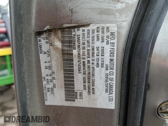 2000 Mercury Grand Marquis LS z VIN 2MEFM75WXYX742065, wystawiony jako Copart lot #57655795 z przebiegiem 175 070 mil mil oraz Tytuł czysty. Historia ofert i sprzedaży dostępna na DreamBid. Obrazek 12.