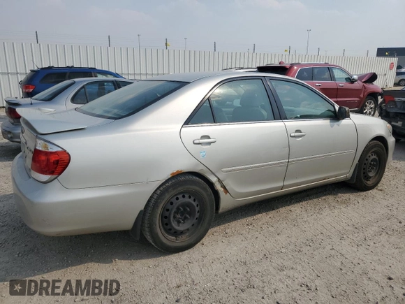 2006 Toyota Camry LE z VIN 4T1BF30K66U115872, wystawiony jako Copart lot #60526695 z przebiegiem 164 561 mil mil oraz Szkoda całkowita • Salvage title. Historia ofert i sprzedaży dostępna na DreamBid. Obrazek 3.