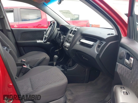 2006 Kia Sportage LX with VIN KNDJF723567236257, listed as a IAAI auction lot 42241914 with 185,503 mi miles and . Bid and sale history available at DreamBid. Image 5.