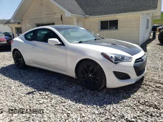 2013 Hyundai Genesis Coupe Premium z VIN KMHHT6KD5DU082282, wystawiony jako Copart lot #54749985 z przebiegiem 110 037 mil mil oraz Szkody całkowita. Historia ofert i sprzedaży dostępna na DreamBid. Obrazek 4.