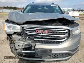 2019 GMC Acadia SLT with VIN 1GKKNMLAXKZ109333, listed as a Copart auction lot 43548255 with 108,457 mi miles and Salvage Title. Bid and sale history available at carsss.com. Image 5.