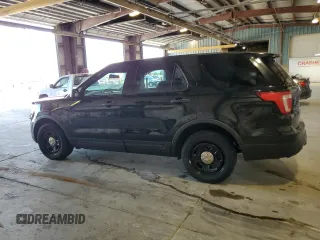 2017 Ford Police Interceptor Utility с VIN 1FM5K8AR3HGD60017, выставлен на аукционе Copart как лот 61681705 с пробегом 157 845 миль миль и Чистый • Clean title. История ставок и продаж доступна на DreamBid. Изображение 2.