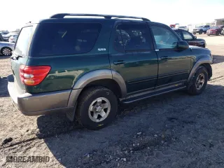 2004 Toyota Sequoia SR5 with VIN 5TDZT34A24S220925, listed as a Copart auction lot 43048845 with 258,299 mi miles and Salvage Title. Bid and sale history available at carsss.com. Image 3.