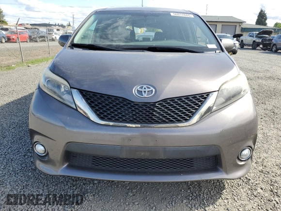2017 Toyota Sienna SE with VIN 5TDXZ3DC0HS779855, listed as a Copart auction lot 56037865 with 95,959 mi miles and Salvage title. Bid and sale history available at DreamBid. Image 5.