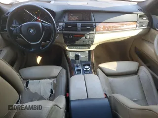 2009 BMW X5 35d z VIN 5UXFF03539LJ97353, wystawiony jako Copart lot #47599905 z przebiegiem 144 969 mil mil oraz Czysty tytuł • Clean title. Historia ofert i sprzedaży dostępna na DreamBid. Obrazek 8.