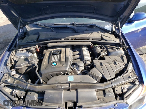 2007 BMW 3 Series 328xi with VIN WBAVC93587K034241, listed as a Copart auction lot 55889595 with 131,836 mi miles and Salvage title. Bid and sale history available at DreamBid. Image 11.