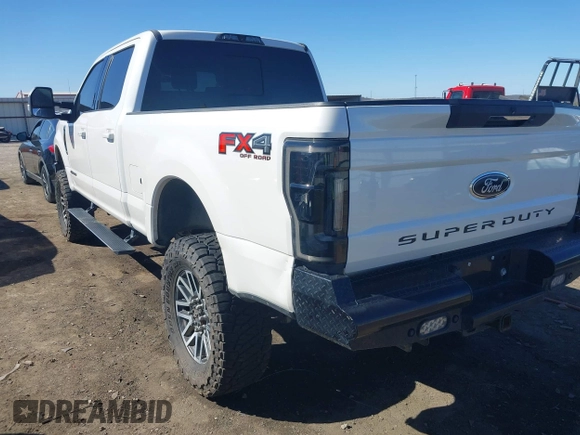 2017 Ford F-250 Lariat z VIN 1FT7W2BT4HED25460, wystawiony jako IAAI lot #41639705 z przebiegiem 178 349 mil mil oraz . Historia ofert i sprzedaży dostępna na DreamBid. Obrazek 3.