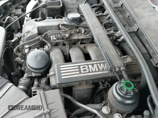 2007 BMW 3 Series 328i с VIN WBAVA33597PG51043, выставлен на аукционе IAAI как лот 43186588 с пробегом 162 153 миль миль и . История ставок и продаж доступна на DreamBid. Изображение 12.