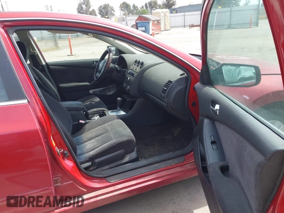 2009 Nissan Altima 2.5 S with VIN 1N4AL21E59C176089, listed as a IAAI auction lot 42111339 with 216,614 mi miles. Bid and sale history available at carsss.com. Image 5.