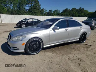 2012 Mercedes-Benz S 550 z VIN WDDNG9EB8CA446904, wystawiony jako Copart lot #57707575 z przebiegiem 146 185 mil mil oraz Szkoda całkowita • Salvage title. Historia ofert i sprzedaży dostępna na DreamBid. Obrazek 1.