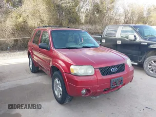 2006 Ford Escape Limited with VIN 1FMYU04166KD46606, listed as a IAAI auction lot 41713276 with 1 mi miles. Bid and sale history available at carsss.com. Image 1.