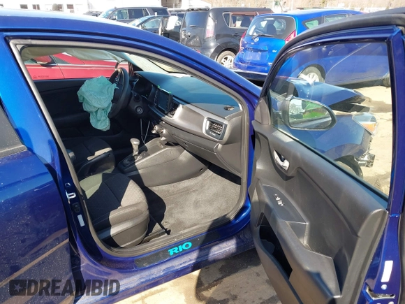 2019 Kia Rio S with VIN 3KPA25AB0KE209857, listed as a IAAI auction lot 41529245 with 71,212 mi miles and . Bid and sale history available at DreamBid. Image 5.