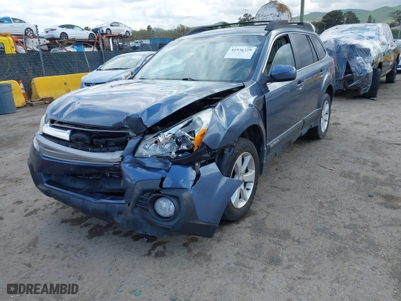 2014 Subaru Outback 2.5i Premium with VIN 4S4BRBCC6E3203024, listed as a IAAI auction lot 41936379 with 105,211 mi miles. Bid and sale history available at carsss.com. Image 17.