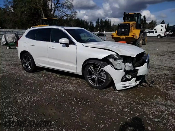 2018 Volvo XC60 Momentum with VIN LYV102RK9JB082772, listed as a Copart auction lot 47875795 with 71,847 mi miles and Salvage Title. Bid and sale history available at DreamBid. Image 12.