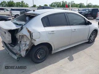 2011 Nissan Sentra SR with VIN 3N1AB6AP4BL628472, listed as a IAAI auction lot 42093036 with 211,725 mi miles and . Bid and sale history available at DreamBid. Image 4.