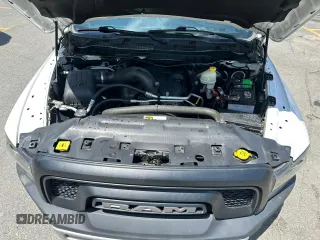 2016 Ram 1500 Rebel z VIN 1C6RR7YT9GS260844, wystawiony jako Copart lot #57285075 z przebiegiem 134 704 mil mil oraz Tytuł czysty. Historia ofert i sprzedaży dostępna na DreamBid. Obrazek 9.