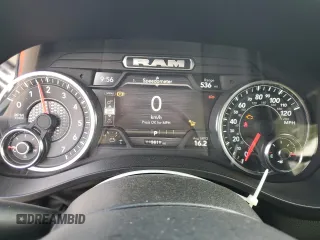 2025 Ram 1500 Big Horn z VIN 1C6SRFFP5SN535005, wystawiony jako Copart lot #50241725 z przebiegiem 9 611 mil mil oraz Szkoda całkowita • Salvage title. Historia ofert i sprzedaży dostępna na DreamBid. Obrazek 9.