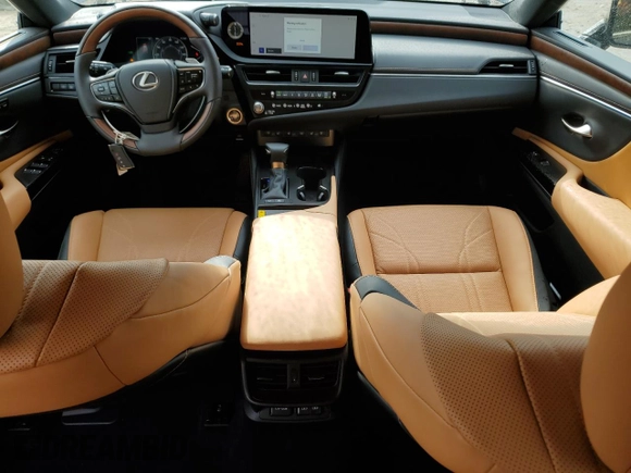 2024 Lexus ES 300h Luxury with VIN 58AEA1C16RU054104, listed as a Copart auction lot 43981705 with 9,196 mi miles and Salvage title. Bid and sale history available at DreamBid. Image 8.