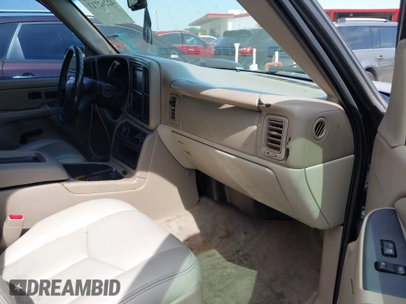 2004 Chevrolet Tahoe LS with VIN 1GNEC13ZX4R235320, listed as a IAAI auction lot 42262713 with 249,011 mi miles and . Bid and sale history available at DreamBid. Image 5.