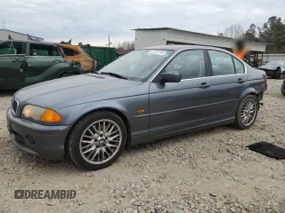 2001 BMW 3 Series 330i with VIN WBAAV53401FT01378, listed as a Copart auction lot 47212715 with 185,463 mi miles and Salvage Title. Bid and sale history available at carsss.com. Image 1.