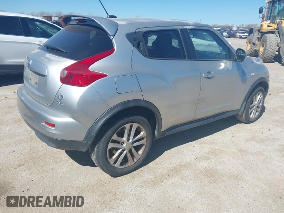 2011 Nissan Juke SL with VIN JN8AF5MR6BT018078, listed as a IAAI auction lot 41703311 with 167,963 mi miles. Bid and sale history available at carsss.com. Image 4.