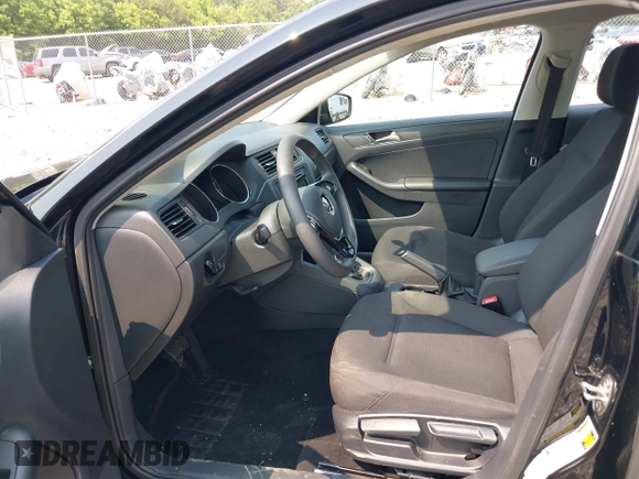 2015 Volkswagen Jetta S with VIN 3VW2K7AJ5FM269102, listed as a IAAI auction lot 42402960 with 55,000 mi miles and . Bid and sale history available at DreamBid. Image 5.