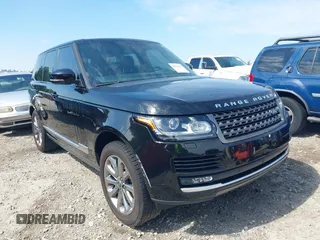 2017 Land Rover Range Rover z VIN SALGR2FV4HA352967, wystawiony jako IAAI lot #42221156 z przebiegiem 62 094 mil mil oraz . Historia ofert i sprzedaży dostępna na DreamBid. Obrazek 1.