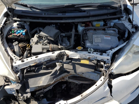 2013 Toyota Prius One with VIN JTDKDTB34D1530655, listed as a Copart auction lot 50364115 with 101,037 mi miles and Salvage Title. Bid and sale history available at DreamBid. Image 11.