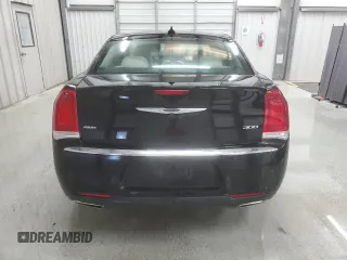 2019 Chrysler 300 Limited with VIN 2C3CCAKG0KH580552, listed as a Copart auction lot 43329005 with 49,478 mi miles and Clean Title. Bid and sale history available at carsss.com. Image 6.
