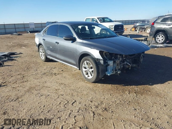 2017 Volkswagen Passat S z VIN 1VWAT7A39HC071640, wystawiony jako IAAI lot #41686081 z przebiegiem 136 638 mil mil oraz . Historia ofert i sprzedaży dostępna na DreamBid. Obrazek 1.
