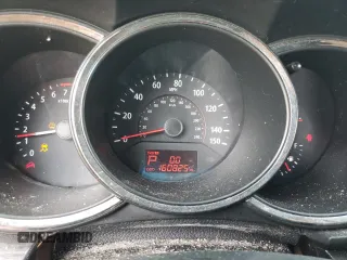 2013 Kia Sorento LX with VIN 5XYKTDA24DG368043, listed as a Copart auction lot 42010575 with 160,825 mi miles and Salvage Title. Bid and sale history available at carsss.com. Image 9.