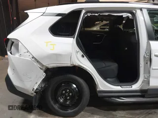 2021 Toyota RAV4 XLE with VIN 2T3P1RFV3MC166504, listed as a IAAI auction lot 42600429 with 63,193 mi miles and . Bid and sale history available at DreamBid. Image 18.