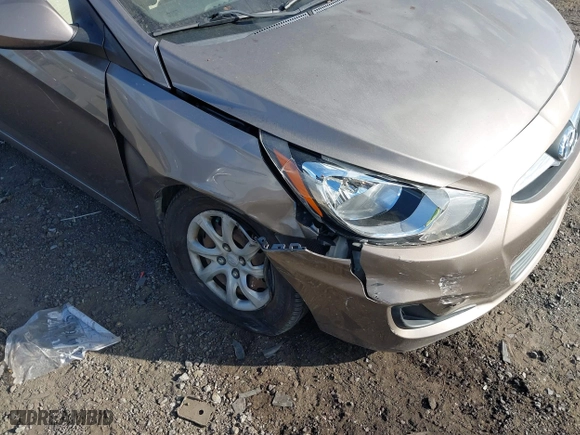 2012 Hyundai Accent GLS with VIN KMHCT4AE6CU201674, listed as a IAAI auction lot 40781309 with 90,356 mi miles. Bid and sale history available at carsss.com. Image 6.