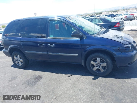 2005 Dodge Caravan SXT with VIN 1D8GP45R65B280660, listed as a IAAI auction lot 42169027 with 246,407 mi miles and . Bid and sale history available at carsss.com. Image 13.