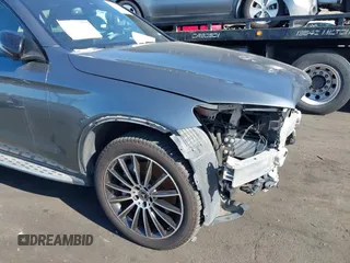 2019 Mercedes-Benz GLC 300 с VIN WDC0G4JB9KV135836, выставлен на аукционе IAAI как лот 41939034 с пробегом 73 058 миль миль и . История ставок и продаж доступна на DreamBid. Изображение 18.