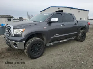 2013 Toyota Tundra Limited z VIN 5TFHY5F17DX296575, wystawiony jako Copart lot #48935805 z przebiegiem 110 040 mil mil oraz Szkoda całkowita • Salvage title. Historia ofert i sprzedaży dostępna na DreamBid. Obrazek 1.