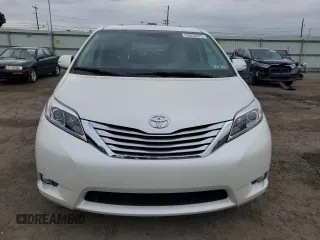 2017 Toyota Sienna XLE z VIN 5TDDZ3DC3HS167023, wystawiony jako Copart lot #53634675 z przebiegiem 12 003 mil mil oraz Szkoda całkowita • Salvage title. Historia ofert i sprzedaży dostępna na DreamBid. Obrazek 5.