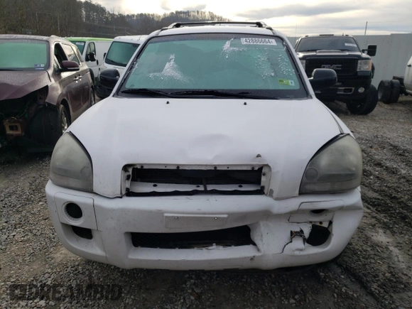 2006 Hyundai Tucson GL with VIN KM8JM12B86U441353, listed as a Copart auction lot 42886664 with 110,495 mi miles and Salvage Title. Bid and sale history available at carsss.com. Image 5.