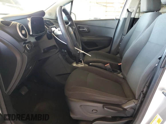 2015 Chevrolet Trax LS with VIN KL7CJKSB4FB256897, listed as a Copart auction lot 54090835 with 117,981 mi miles and Clean Title. Bid and sale history available at carsss.com. Image 7.
