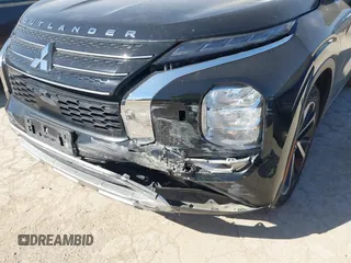 2022 Mitsubishi Outlander SE z VIN JA4J4UA82NZ050917, wystawiony jako IAAI lot #41971485 z przebiegiem 53 678 mil mil oraz . Historia ofert i sprzedaży dostępna na DreamBid. Obrazek 6.