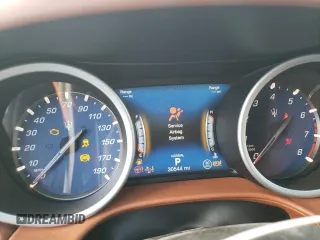 2019 Maserati Ghibli z VIN ZAM57XSA4K1315392, wystawiony jako Copart lot #67172684 z przebiegiem 30 544 mil mil oraz Szkody całkowita. Historia ofert i sprzedaży dostępna na DreamBid. Obrazek 9.
