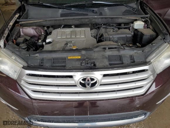2011 Toyota Highlander with VIN 5TDZK3EH3BS039005, listed as a Copart auction lot 49630925 with 213,065 mi miles and Salvage Title. Bid and sale history available at carsss.com. Image 12.