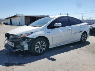 2017 Toyota Prius Plus with VIN JTDKARFP8H3039198, listed as a Copart auction lot 50724955 with 127,508 mi miles and Salvage title. Bid and sale history available at DreamBid. Image 1.