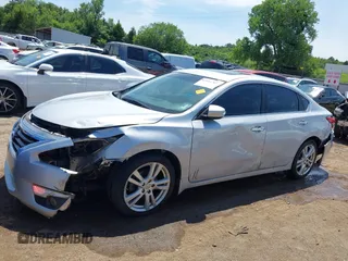 2013 Nissan Altima SL with VIN 1N4BL3AP5DN408974, listed as a IAAI auction lot 42512707 with 199,300 mi miles and . Bid and sale history available at DreamBid. Image 14.
