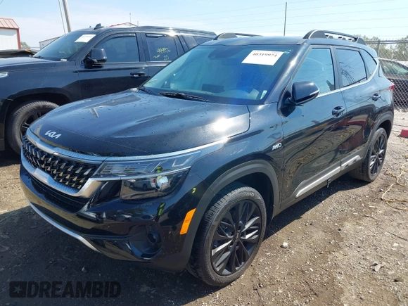 2023 Kia Seltos Nightfall with VIN KNDEUCA2XP7427604, listed as a IAAI auction lot 40319974 with 15,279 mi miles. Bid and sale history available at carsss.com. Image 17.
