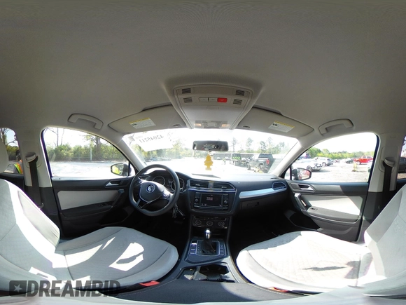2020 Volkswagen Tiguan S z VIN 3VV1B7AX7LM058984, wystawiony jako IAAI lot #42045211 z przebiegiem 77 293 mil mil oraz . Historia ofert i sprzedaży dostępna na DreamBid. Obrazek 20.
