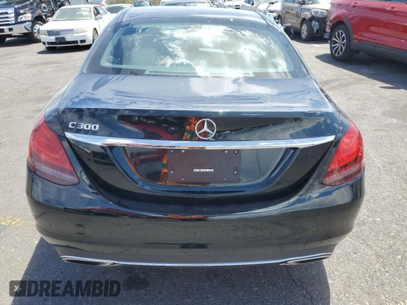 2019 Mercedes-Benz C 300 z VIN 55SWF8DBXKU289278, wystawiony jako Copart lot #54876675 z przebiegiem 37 105 mil mil oraz Szkody całkowita. Historia ofert i sprzedaży dostępna na DreamBid. Obrazek 6.