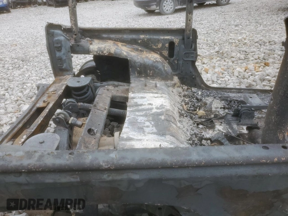 2013 Jeep Wrangler Rubicon 10th Anniversary z VIN 1C4BJWCG9DL555910, wystawiony jako Copart lot #51588595 z przebiegiem Nie podano mil oraz Szkoda całkowita • Salvage title. Historia ofert i sprzedaży dostępna na DreamBid. Obrazek 12.