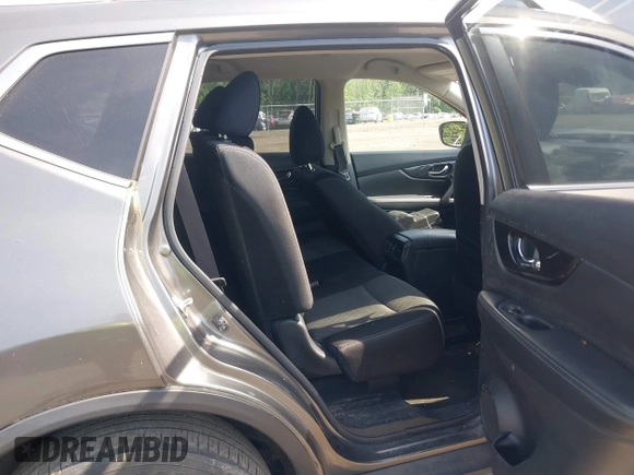 2019 Nissan Rogue SV with VIN JN8AT2MVXKW379512, listed as a IAAI auction lot 39550823 with 72,227 mi miles. Bid and sale history available at carsss.com. Image 8.